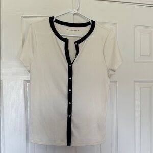 Abercrombie & Fitch Off White and Black Button Down Top